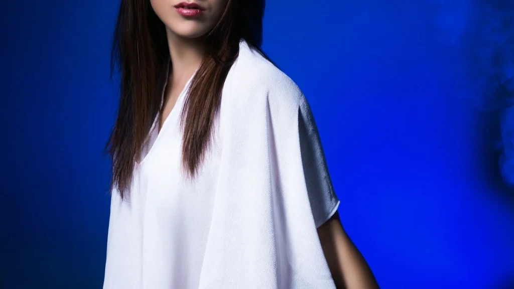 Attractive woman for dapoxetine article